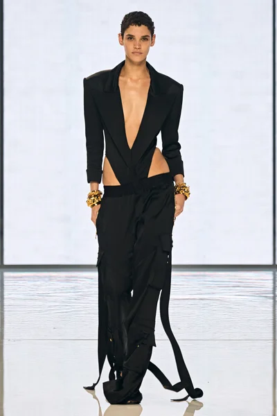 Look 9